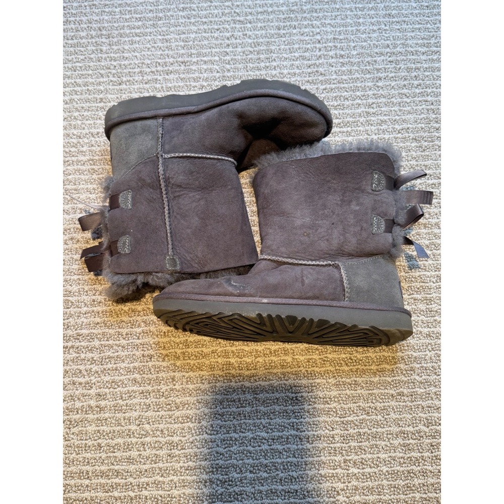 UGG Bailey Bow II Gray Sheepskin Boots Women's Size 5‎ Ribbon Suede Winter Boots